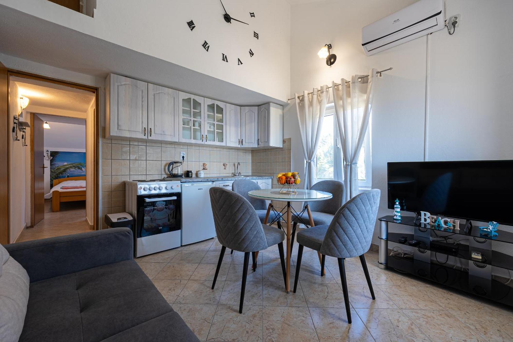 Apartments Ivo Bozinovic Tivat Exterior photo